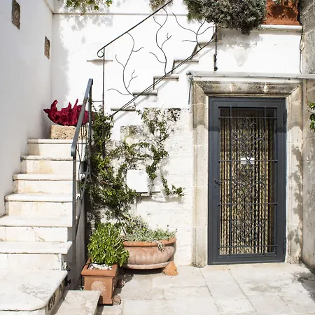 Il Palazzotto Πανσιόν *